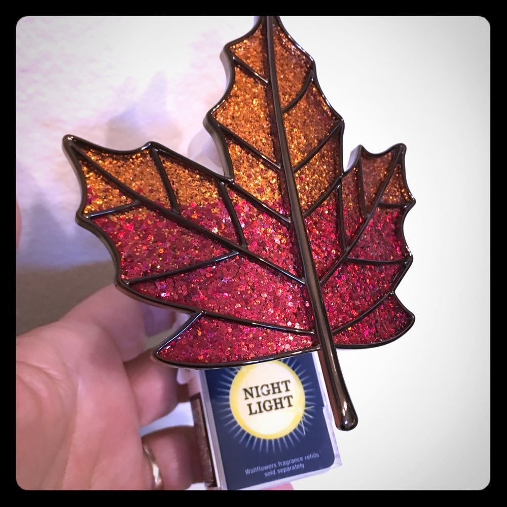 Bath & Bodyworks Fall Wallflowers Set. Brand new!